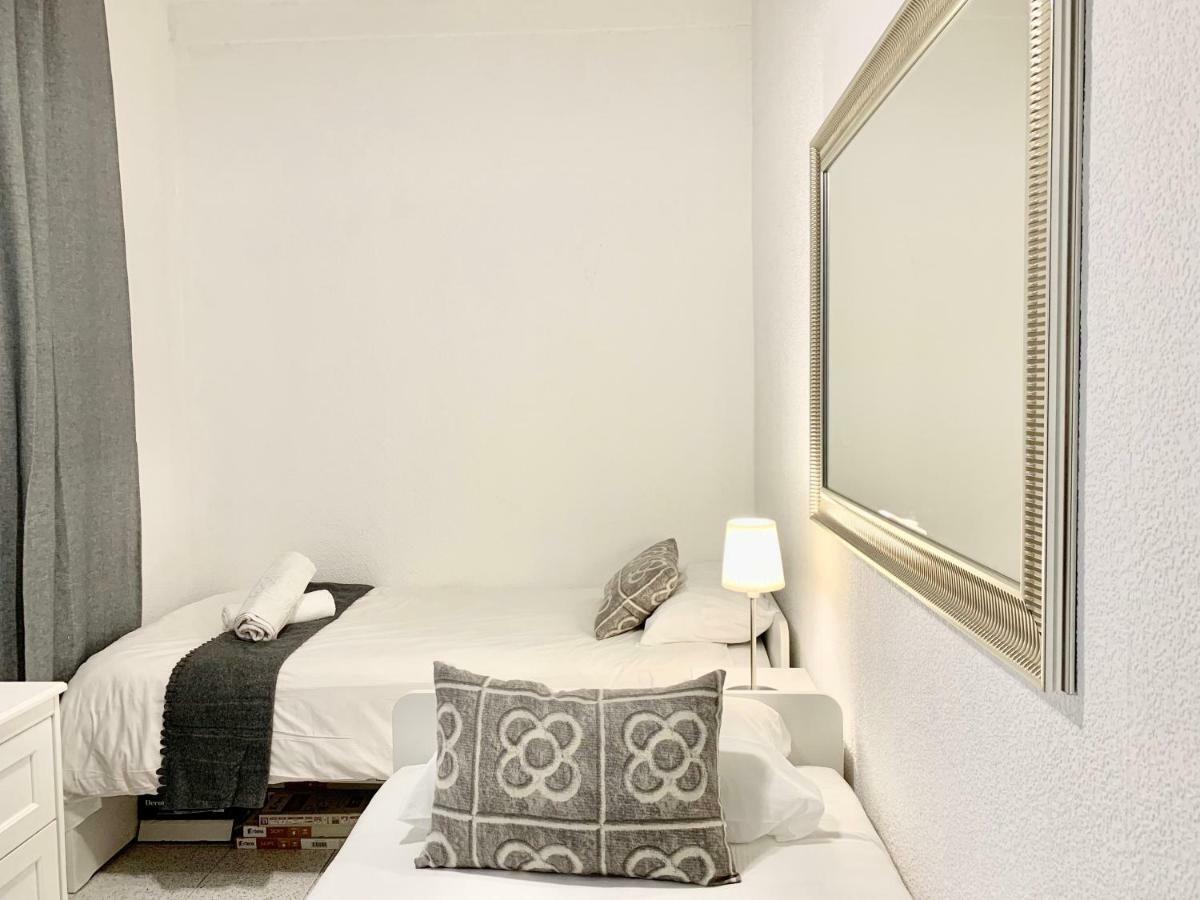 Charm Miro Appartement Barcelona Buitenkant foto