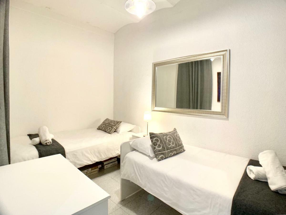 Charm Miro Appartement Barcelona Buitenkant foto