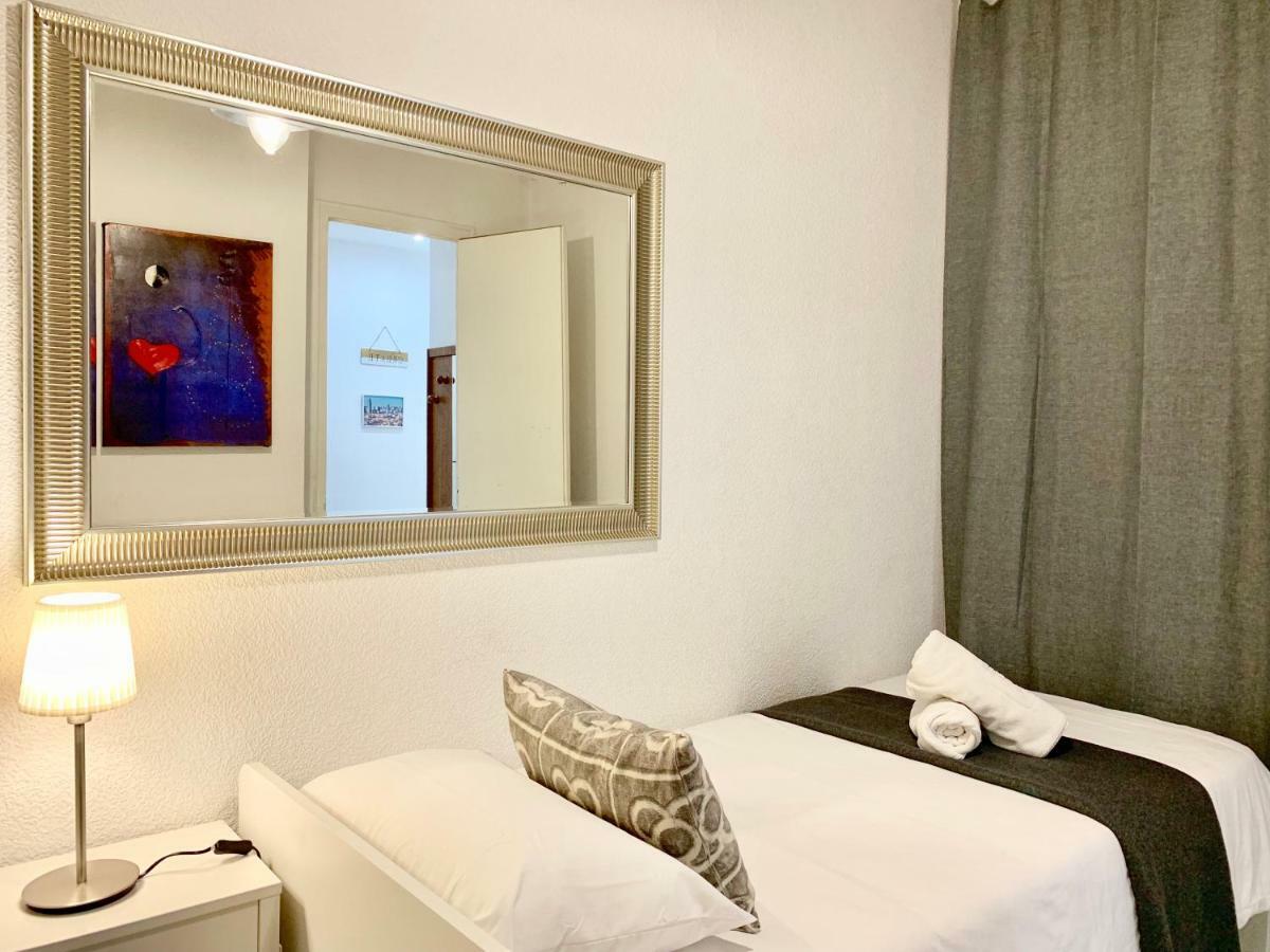 Charm Miro Appartement Barcelona Buitenkant foto